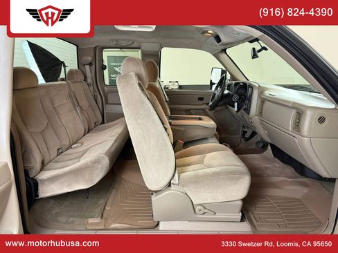Used 2007 GMC Sierra 2500 SLE w/ Onstar Plus Package AWD/4WD image 57