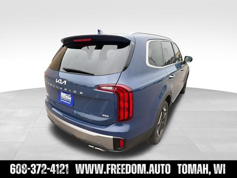 Used 2025 Kia Telluride S AWD/4WD image 5