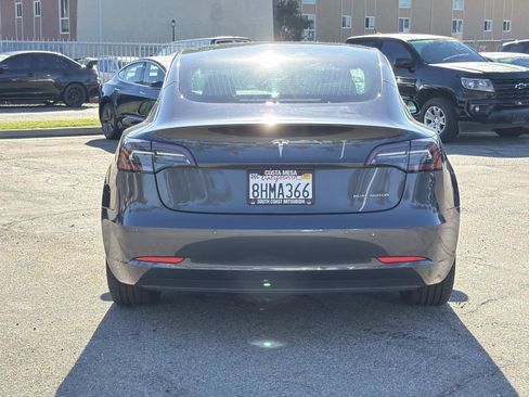 Used 2018 Tesla Model 3 Long Range image 4