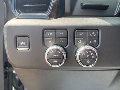Used 2026 GMC Sierra 1500 AT4 w/ AT4 Premium Package AWD/4WD image 16