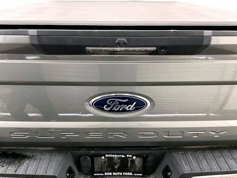 Used 2019 Ford F250 Lariat w/ Lariat Ultimate Package image 4