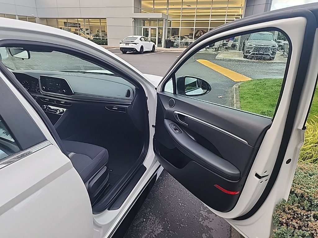Used 2022 Hyundai Sonata SEL w/ Winter Weather Package FWD image 19