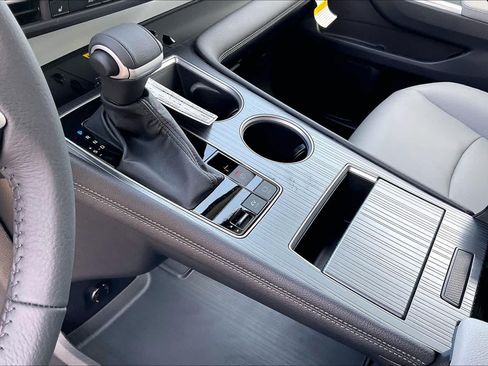 New 2026 Toyota Sienna XLE FWD image 7