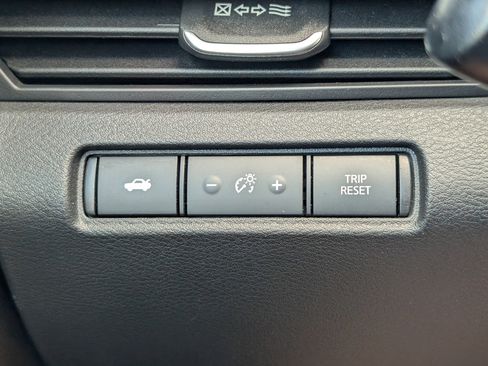 Used 2024 Nissan Altima 2.5 SV FWD image 20