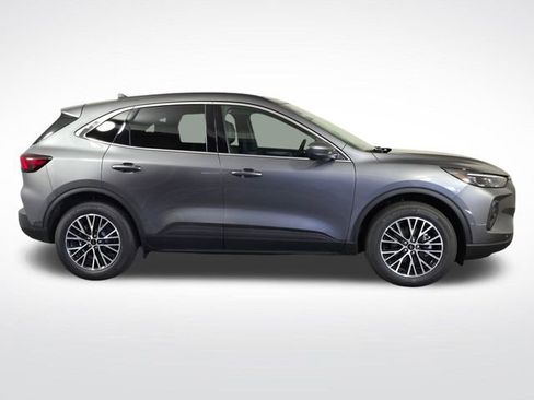 Used 2024 Ford Escape SE w/ PHEV Premium Package image 8