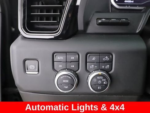 Used 2024 GMC Sierra 2500 AT4 w/ Technology Package AWD/4WD image 21
