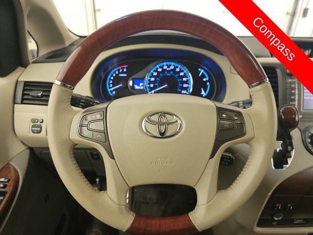 Used 2013 Toyota Sienna Limited w/ Premium Pkg AWD/4WD image 19