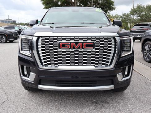 Used 2024 GMC Yukon Denali w/ Advanced Technology Package AWD/4WD image 13