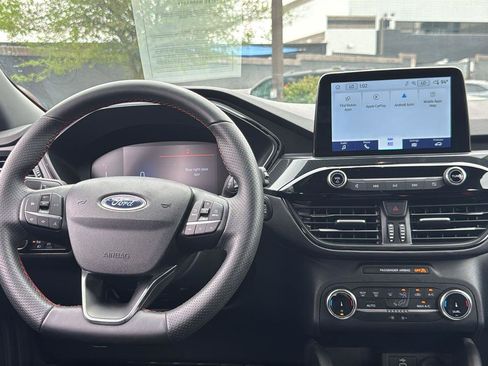 Used 2025 Ford Escape ST-Line FWD image 7