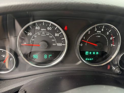 Used 2011 Jeep Wrangler Unlimited Rubicon AWD/4WD image 43