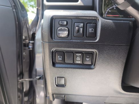 Used 2023 Toyota 4Runner Limited AWD/4WD image 35