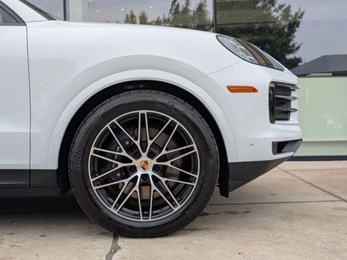 New 2026 Porsche Cayenne image 11