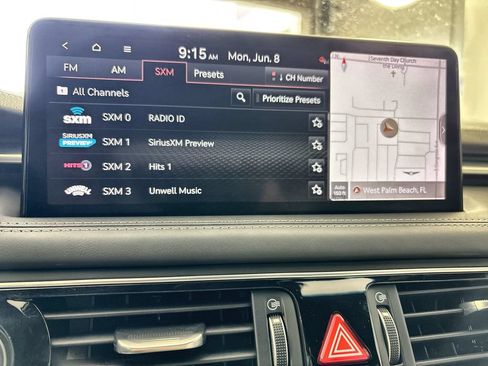 Used 2022 Genesis G70 2.0T RWD image 12