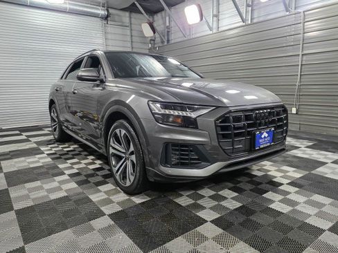 Used 2019 Audi Q8 Prestige image 4