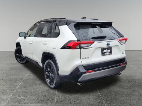 Used 2019 Toyota RAV4 XSE image 5