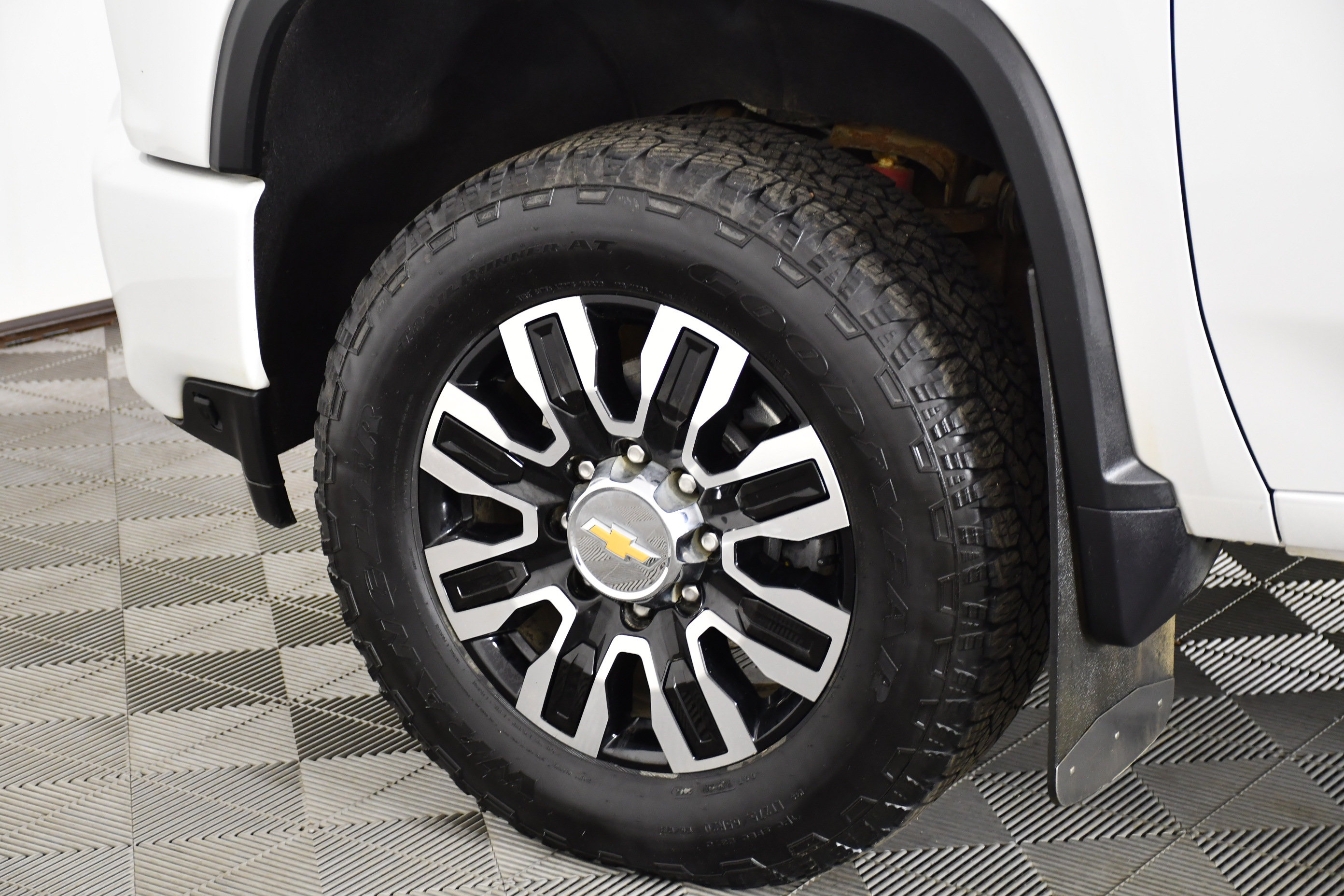 Used 2022 Chevrolet Silverado 3500 High Country w/ Safety Package II AWD/4WD image 55