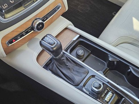 Used 2019 Volvo XC90 T6 Inscription w/ Advanced Package image 20