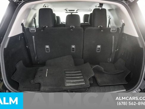 Used 2025 Nissan Pathfinder SV image 21