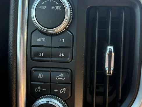 Used 2020 GMC Sierra 2500 AT4 w/ AT4 Premium Package AWD/4WD image 15