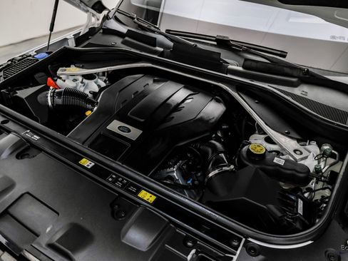 Used 2023 Land Rover Range Rover SE image 96