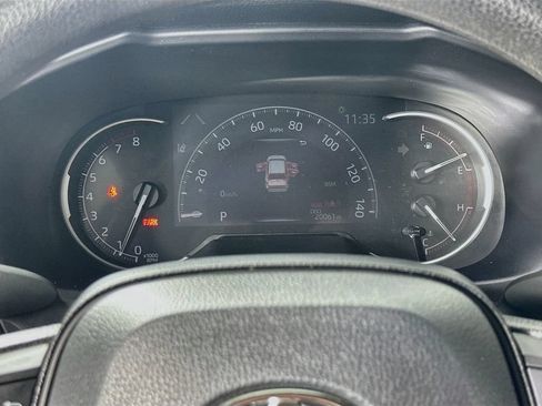 Used 2025 Toyota RAV4 XLE FWD image 24