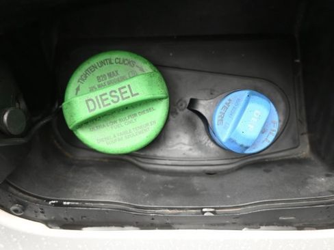 Used 2021 Ford F350 Platinum image 13