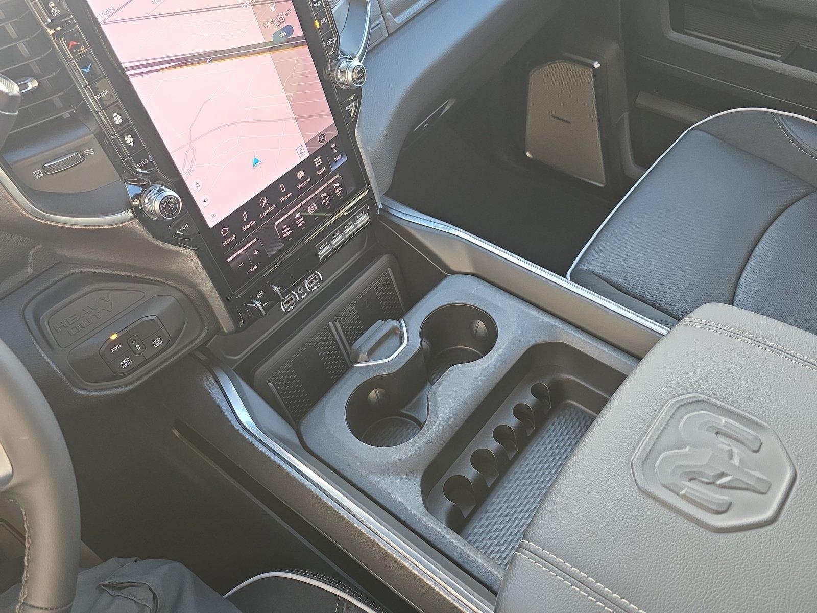 New 2026 RAM 2500 Laramie AWD/4WD image 28