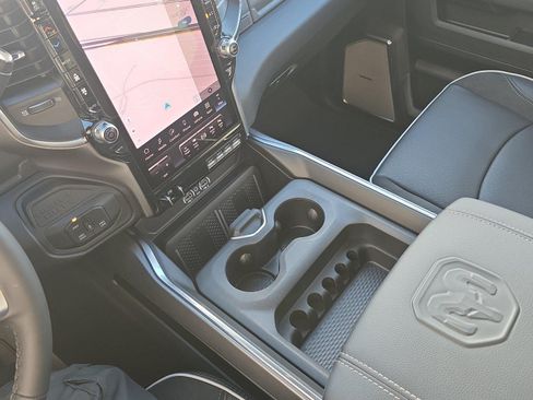 New 2026 RAM 2500 Laramie AWD/4WD image 28