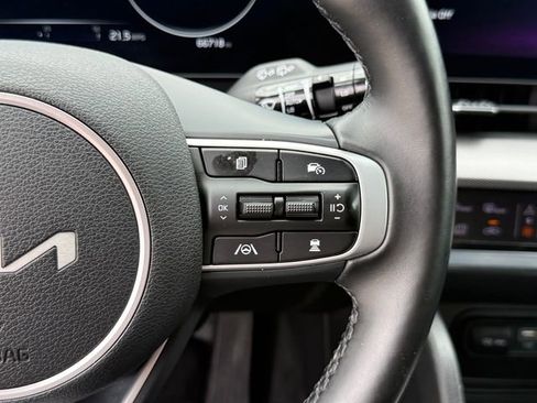 Used 2023 Kia Sportage SX FWD image 19