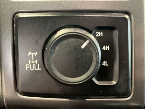 Used 2017 Ford F150 XLT w/ Equipment Group 302A Luxury image 19