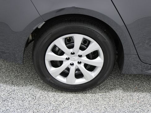 Used 2026 Toyota Corolla LE FWD image 6