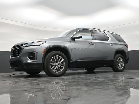 Used 2023 Chevrolet Traverse LT FWD image 20