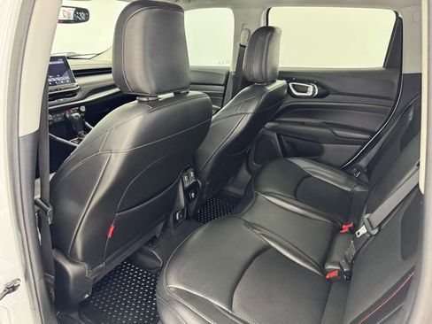 Used 2022 Jeep Compass Trailhawk AWD/4WD image 33