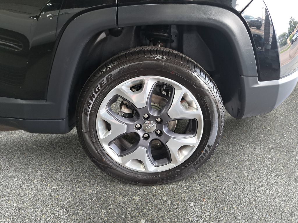 Used 2021 Jeep Compass Limited AWD/4WD image 32