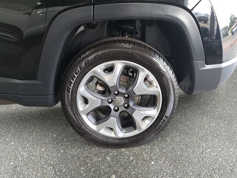 Used 2021 Jeep Compass Limited AWD/4WD image 32