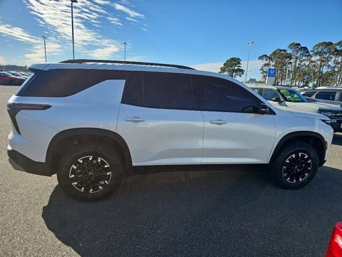 Used 2025 Chevrolet Traverse Z71 w/ Driver Confidence Package image 6