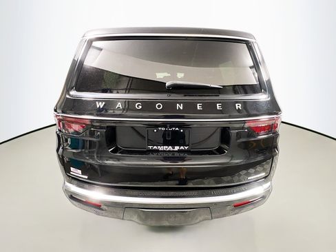 Used 2022 Jeep Wagoneer Series II image 6