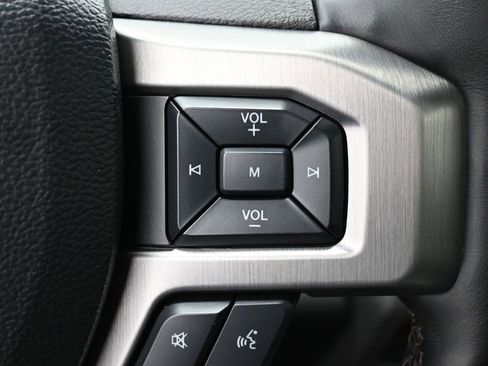 Used 2020 Ford F150 Platinum w/ Equipment Group 701A Luxury image 21