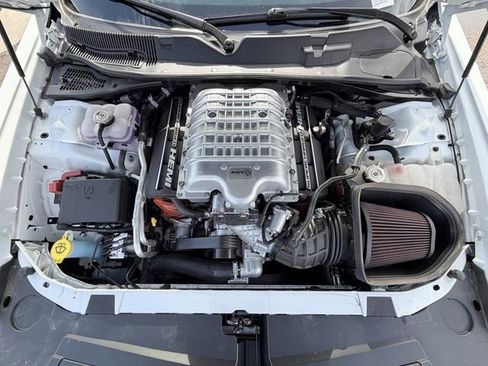 Used 2022 Dodge Challenger SRT Hellcat RWD image 23