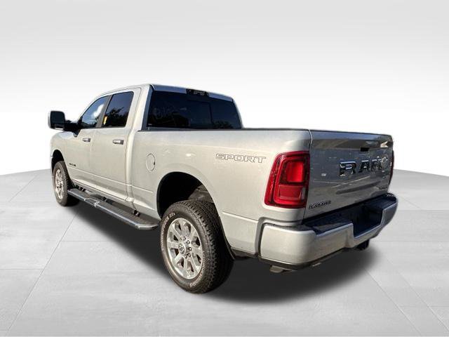 Used 2026 RAM 2500 Laramie w/ Sport Appearance Package AWD/4WD image 4