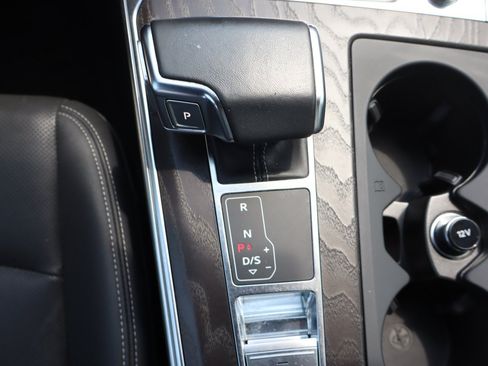 Used 2023 Audi A6 Premium Plus w/ Premium Plus Package AWD/4WD image 19