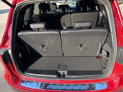 New 2026 Mercedes-Benz GLB 250 4MATIC image 11