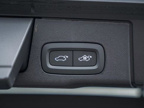 New 2026 Volvo XC60 T8 Ultra w/ Protection Package Premier image 11