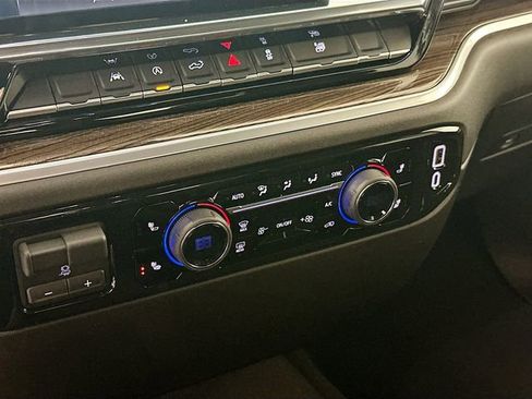 New 2026 Chevrolet Silverado 1500 LT w/ LPO, Dark Essentials Package image 16