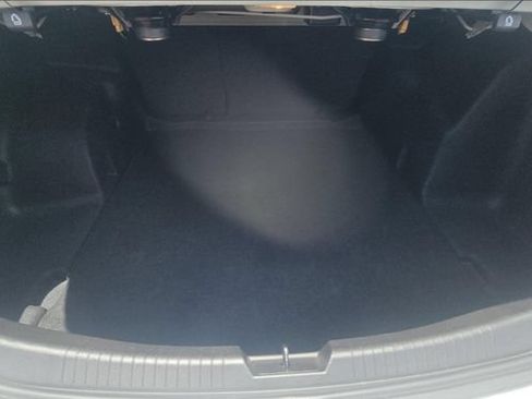 Used 2016 Chevrolet Malibu LT w/ Leather Package FWD image 15