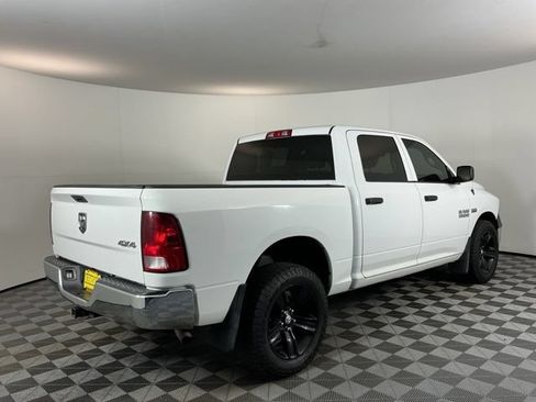 Used 2016 RAM 1500 ST w/ SXT Appearance Group AWD/4WD image 4