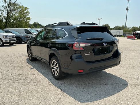 Used 2023 Subaru Outback Premium AWD/4WD image 3