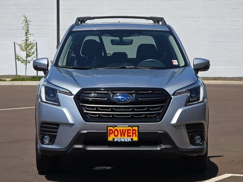 Used 2024 Subaru Forester Limited AWD/4WD image 9