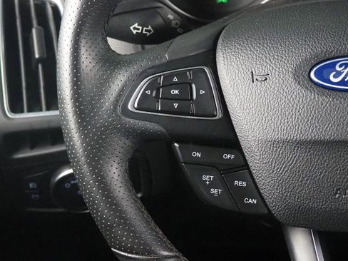 Used 2018 Ford Focus ST image 19