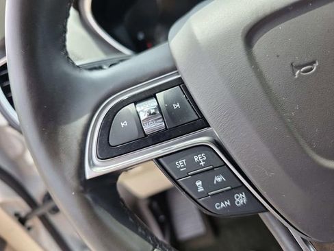 Used 2020 Lincoln Nautilus Reserve AWD/4WD image 13